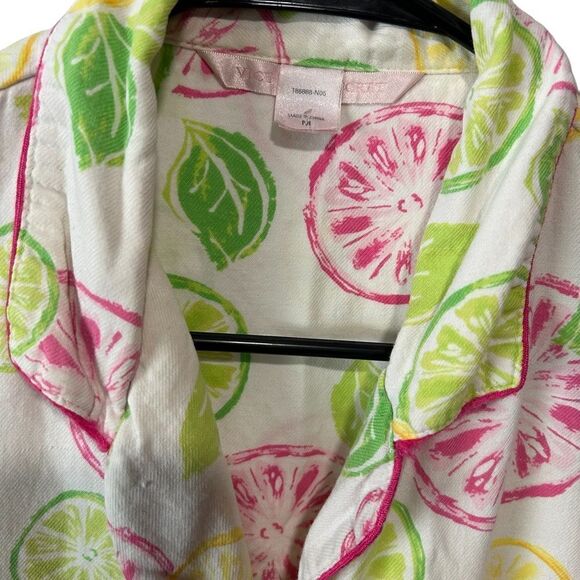 Victoria’s Secret top and pant pajama set with limes citrus fruit print - Picture 5 of 15